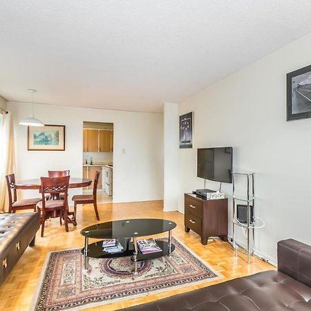 Toronto Furnished Living-Gerard Apartment Luaran gambar