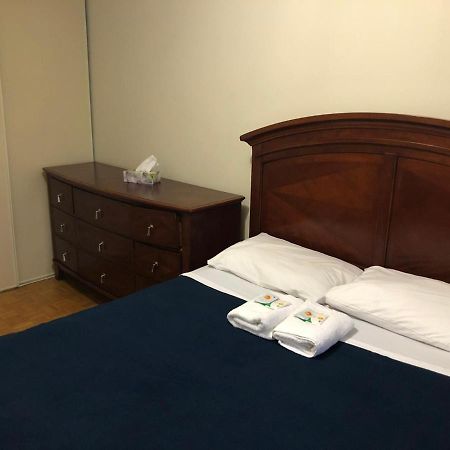 Toronto Furnished Living-Gerard Apartment Luaran gambar