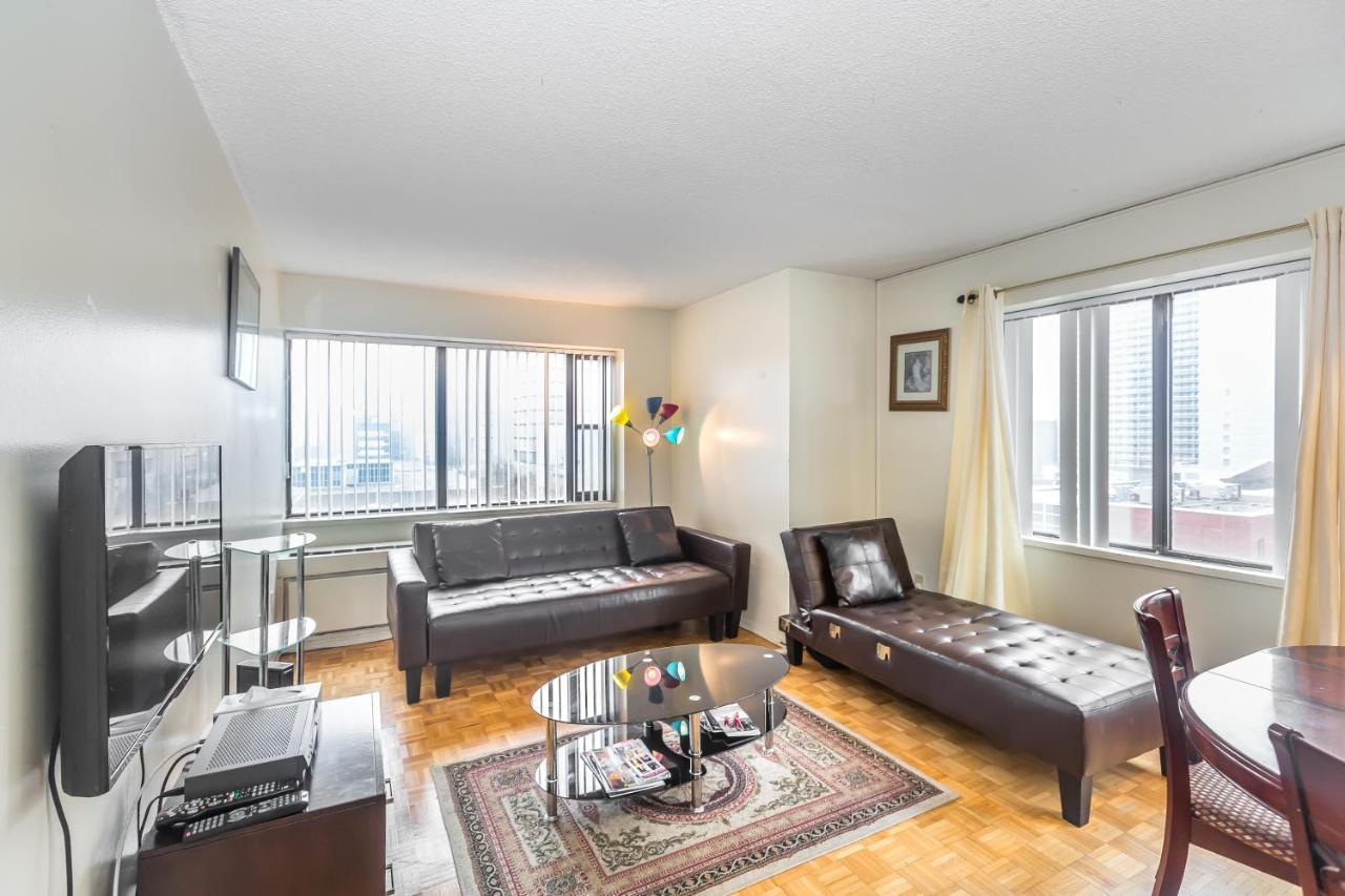 Toronto Furnished Living-Gerard Apartment Luaran gambar
