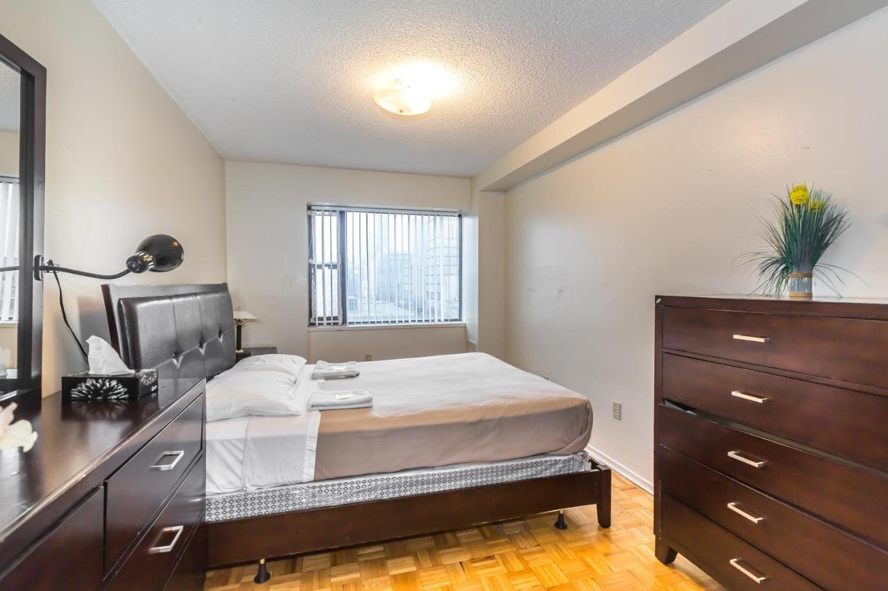 Toronto Furnished Living-Gerard Apartment Luaran gambar