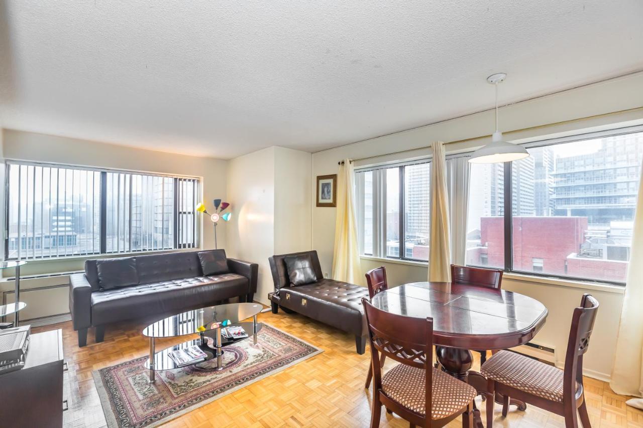 Toronto Furnished Living-Gerard Apartment Luaran gambar