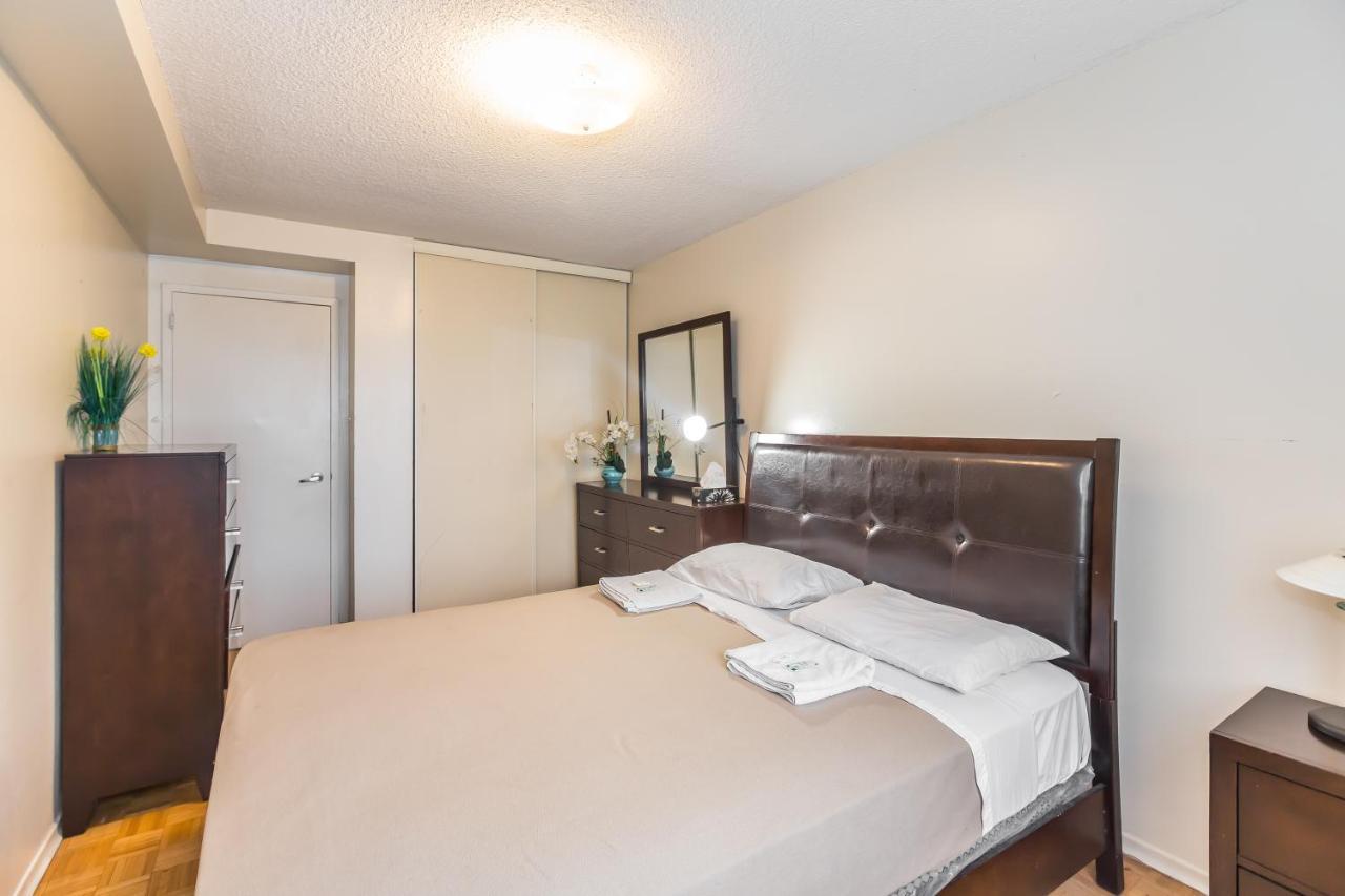 Toronto Furnished Living-Gerard Apartment Luaran gambar