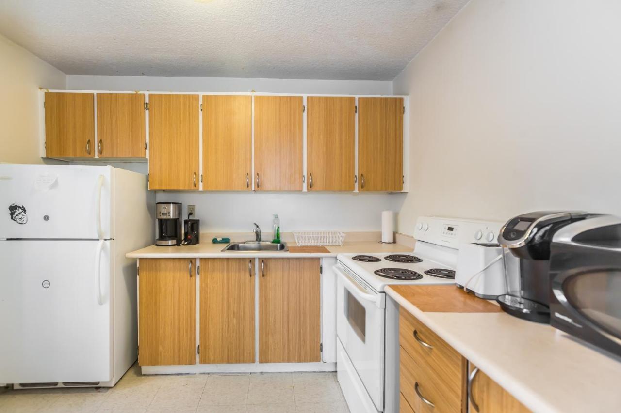 Toronto Furnished Living-Gerard Apartment Luaran gambar