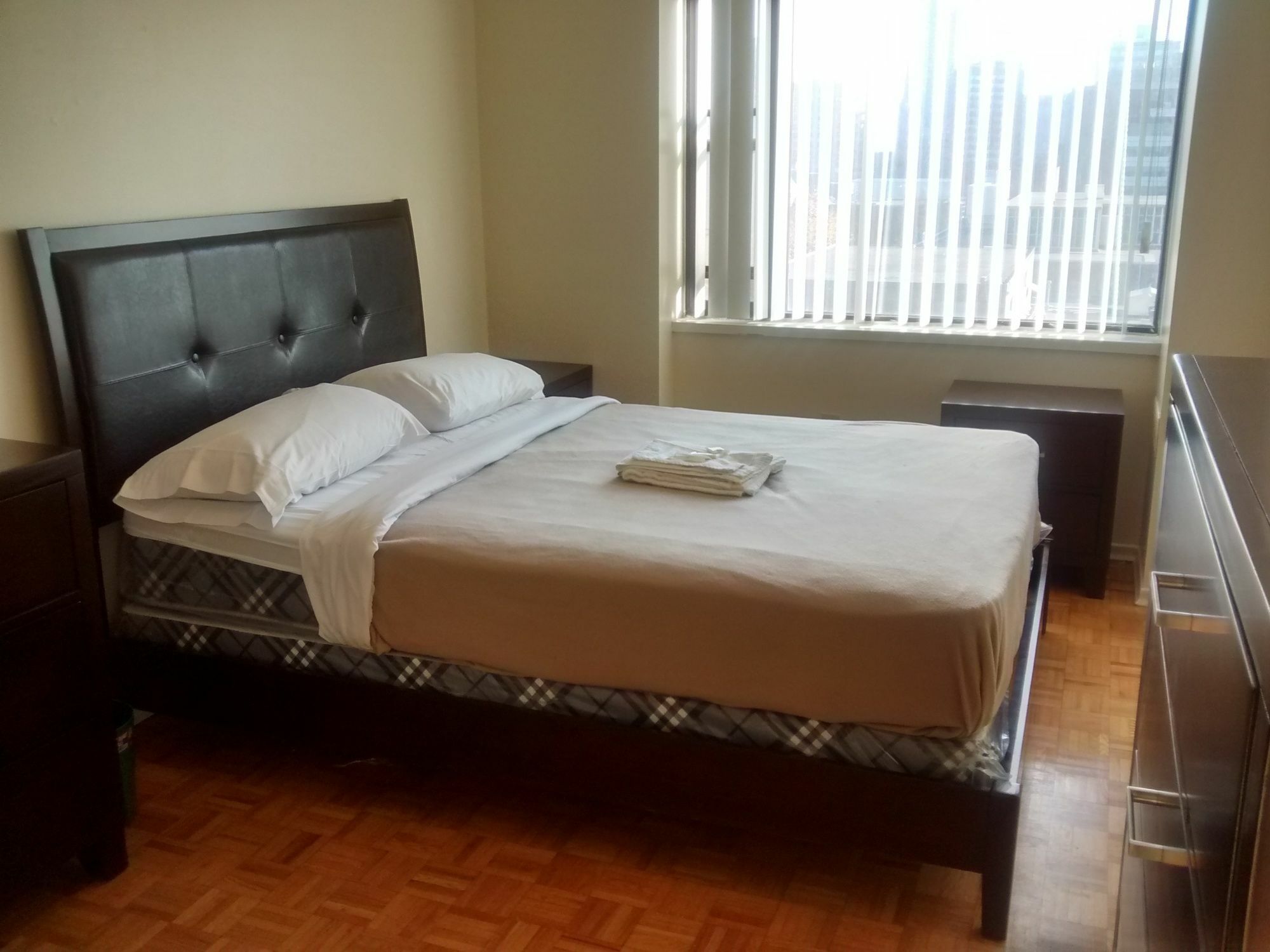 Toronto Furnished Living-Gerard Apartment Luaran gambar