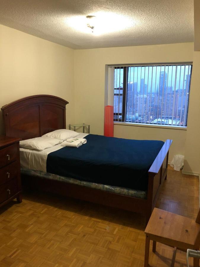 Toronto Furnished Living-Gerard Apartment Luaran gambar