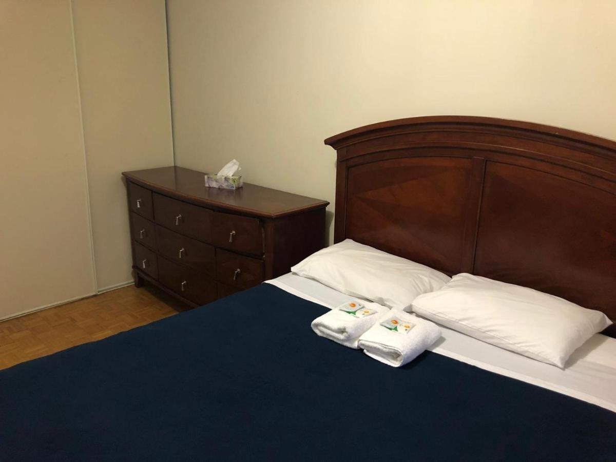 Toronto Furnished Living-Gerard Apartment Luaran gambar