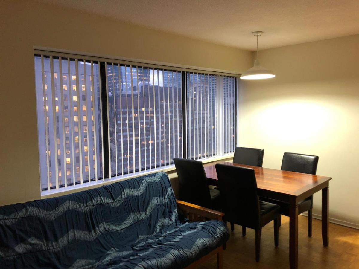 Toronto Furnished Living-Gerard Apartment Luaran gambar
